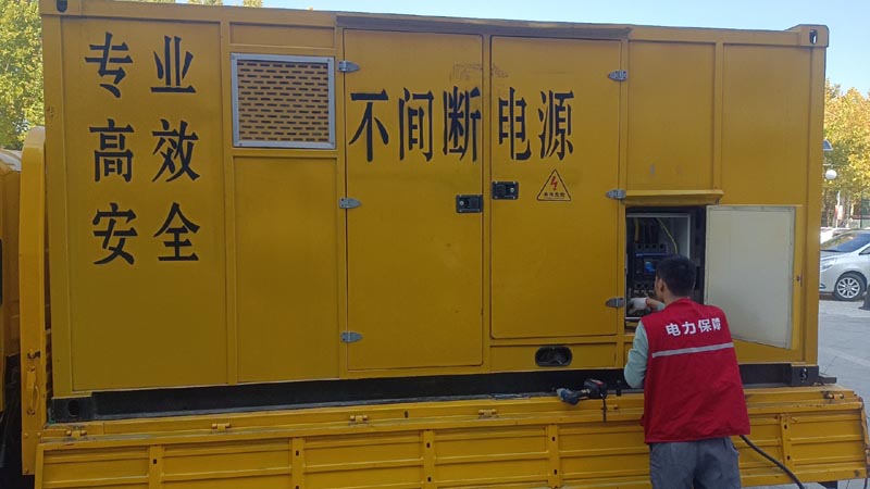 舒城柴油发电机组和UPS电源配合使用时，如何避免切换过程中的电力中断？